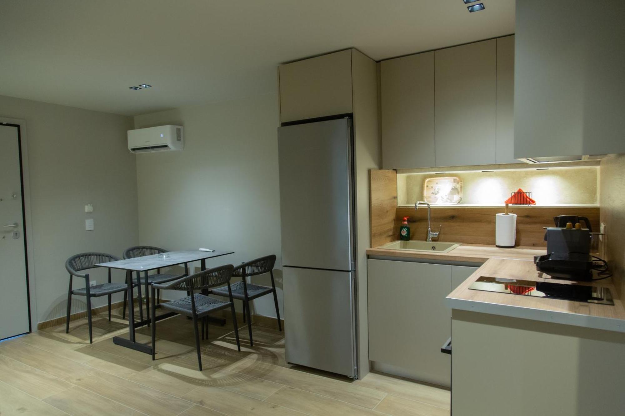 Νεακιτοσ Luxury Apartments Nikíti Eksteriør bilde